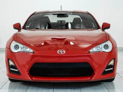 Used 2014 Scion FR-S image 3