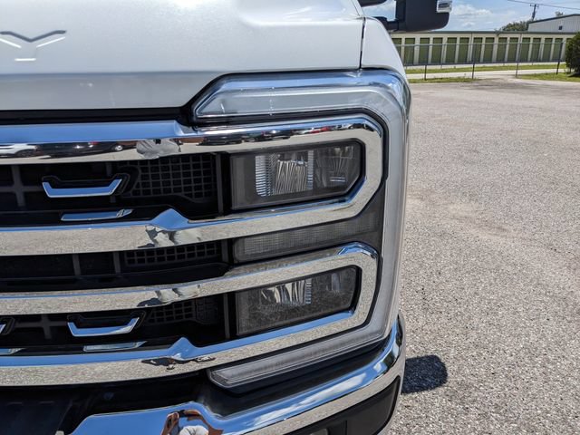 Used 2023 Ford F250 Lariat w/ Lariat Ultimate Package AWD/4WD image 9