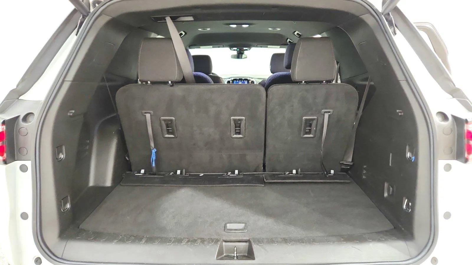 Used 2023 Chevrolet Traverse LT FWD image 44