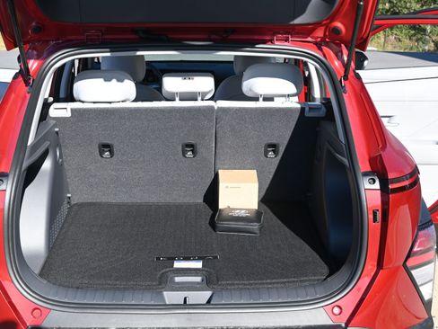 New 2026 Hyundai Kona SE image 17