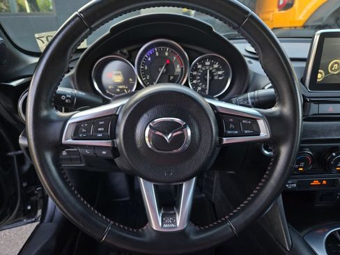 Used 2017 MAZDA MX-5 Miata RF Club RWD image 15