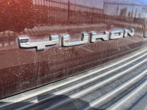 Used 2022 GMC Yukon XL Denali image 8