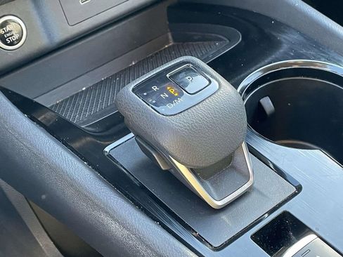 Used 2023 Nissan Rogue SV image 30