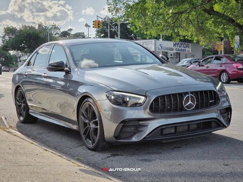 Used 2021 Mercedes-Benz E 53 AMG 4MATIC Sedan image 4