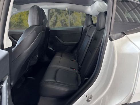 Used 2020 Tesla Model Y Long Range AWD/4WD image 10