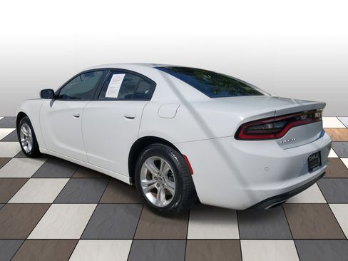 Used 2022 Dodge Charger SXT image 5