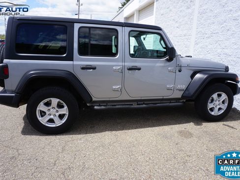 Used 2021 Jeep Wrangler Unlimited Sport AWD/4WD image 12