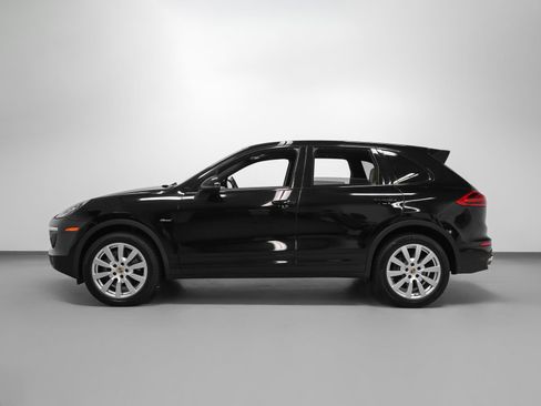 Certified 2015 Porsche Cayenne Diesel AWD/4WD image 2