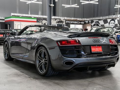 Used 2012 Audi R8 V10 AWD/4WD image 6