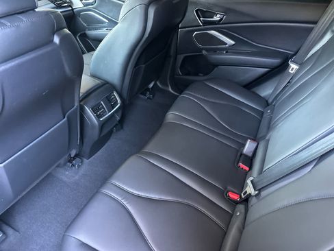 Used 2019 Acura RDX FWD image 4