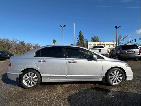 Used 2011 Honda Civic EX-L image 9