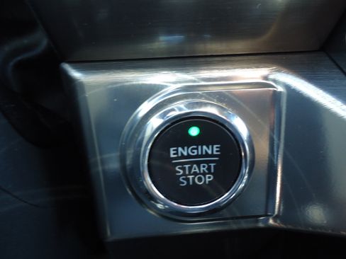 Used 2023 Ford F150 Lariat w/ Equipment Group 502A High AWD/4WD image 24