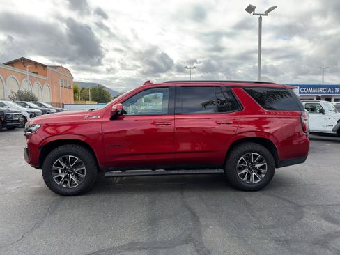 Used 2024 Chevrolet Tahoe Z71 w/ Luxury Package image 5