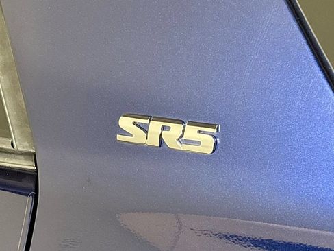 Used 2021 Toyota 4Runner SR5 AWD/4WD image 24
