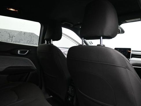 Used 2025 Jeep Compass Sport AWD/4WD image 20