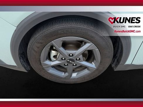 Used 2025 Kia K4 FWD image 13