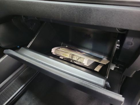 Used 2022 Ford Escape Titanium image 21