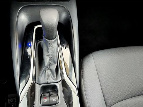 Certified 2022 Toyota Corolla LE w/ LE Convenience Package image 28