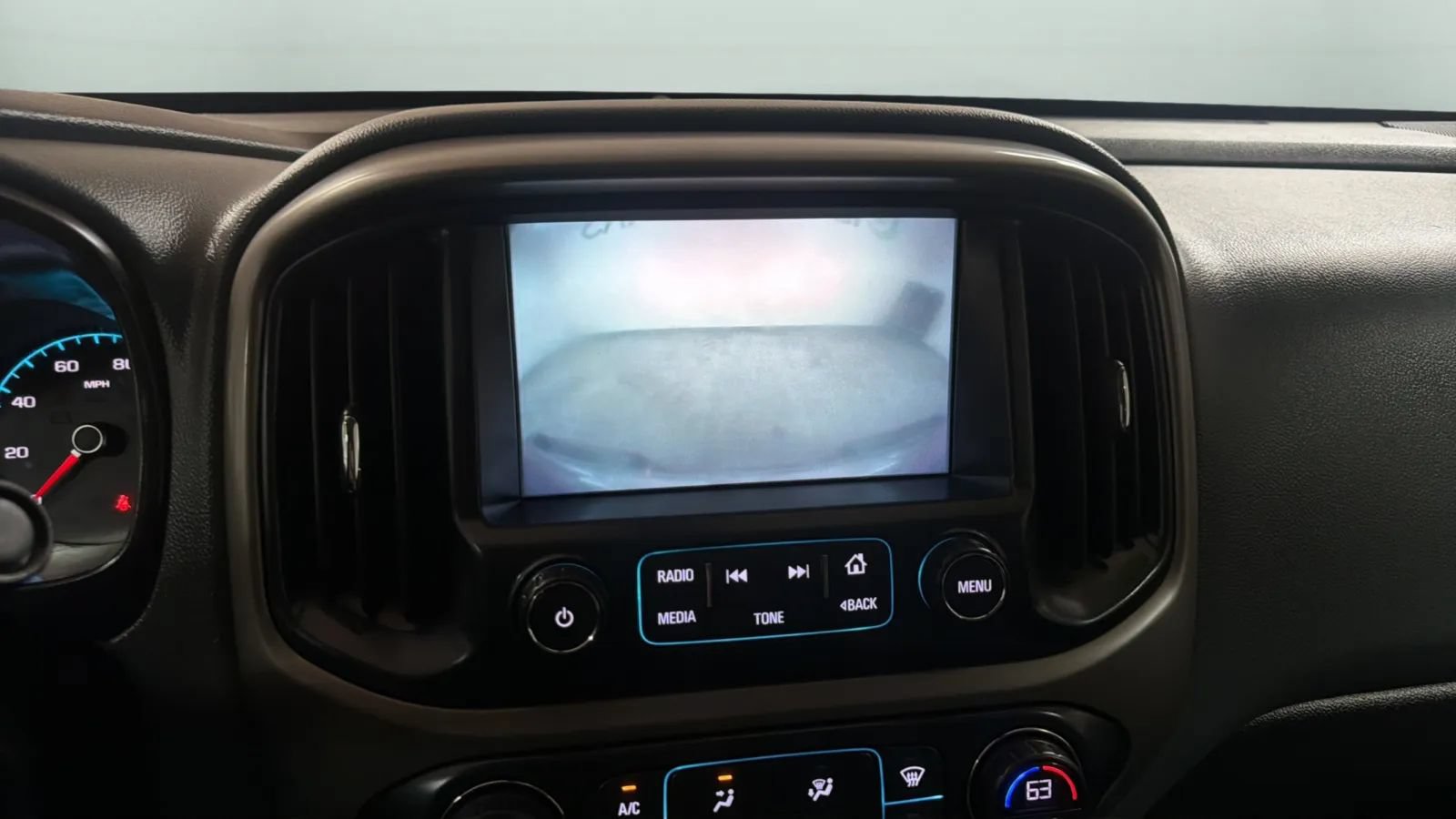 Used 2016 Chevrolet Colorado Z71 AWD/4WD image 14