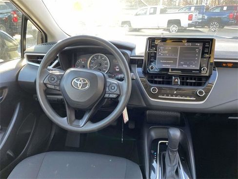 Used 2022 Toyota Corolla LE image 14
