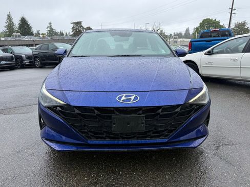 Used 2023 Hyundai Elantra SEL FWD image 2