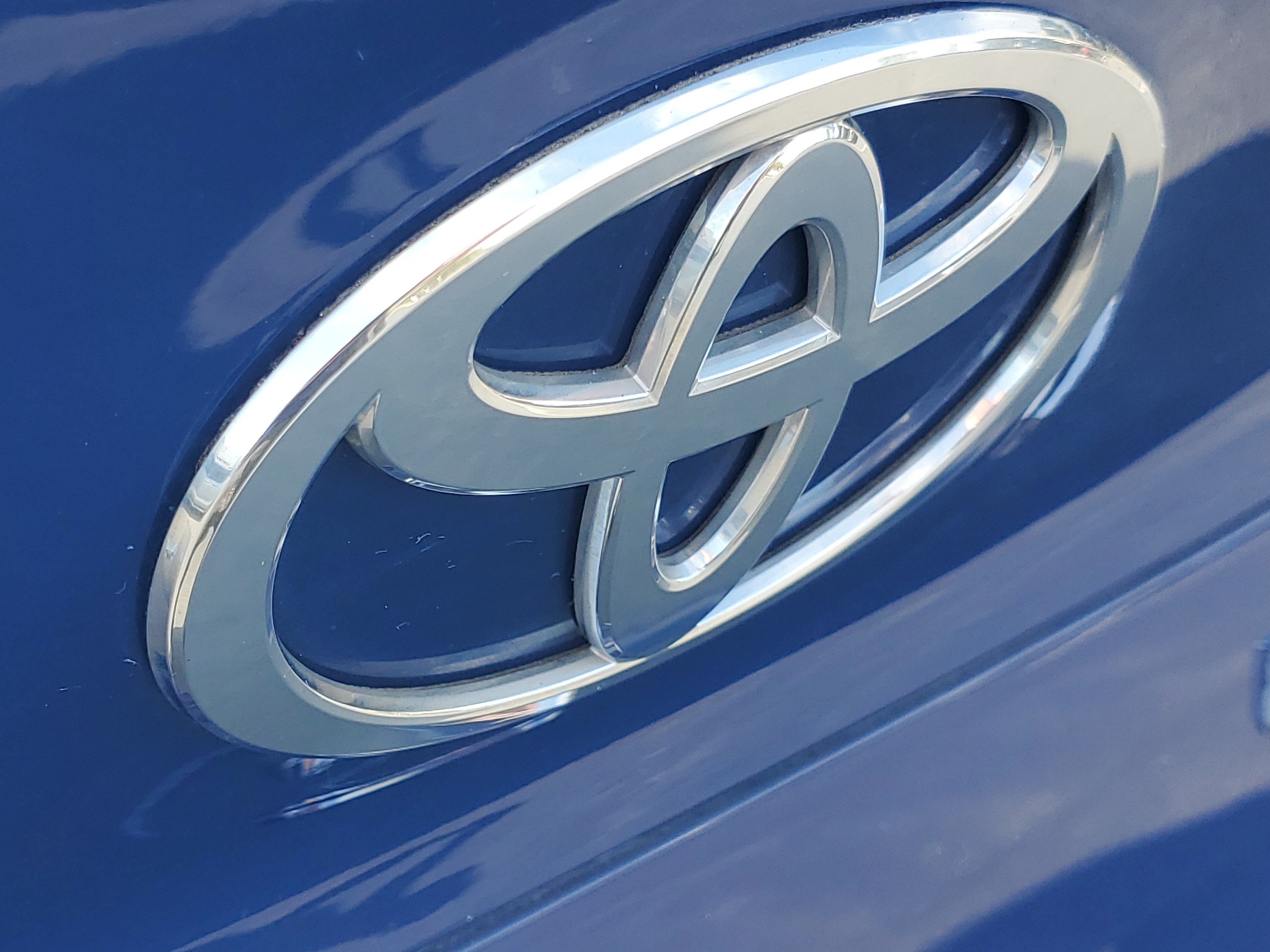 Certified 2025 Toyota Camry LE FWD image 7