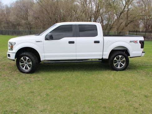 Used 2019 Ford F150 XL w/ Equipment Group 101A Mid AWD/4WD image 3