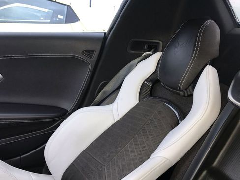 Used 2020 Chevrolet Corvette Stingray w/ 2LT Preferred Equipment Group image 22