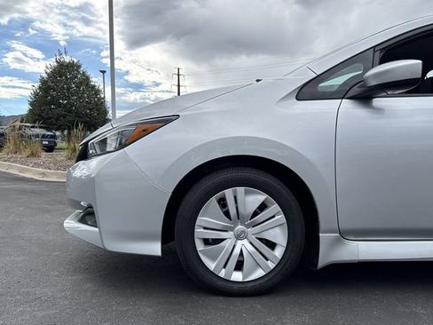Used 2025 Nissan Leaf S FWD image 29