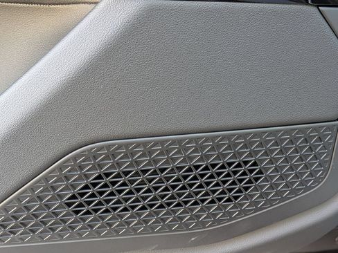 New 2026 BMW 740i RWD image 12