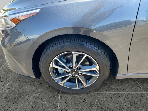 Used 2024 Kia Forte LXS w/ LXS Technology Package FWD image 14