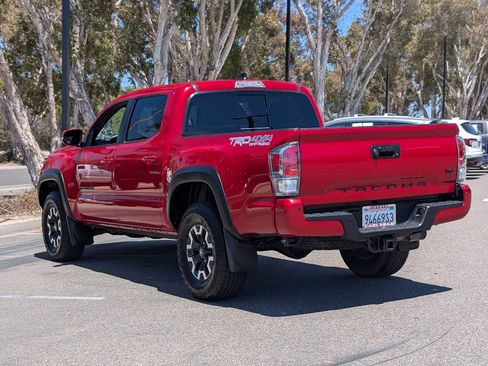 Used 2023 Toyota Tacoma TRD Off-Road w/ TRD Premium Off Road Package AWD/4WD image 12