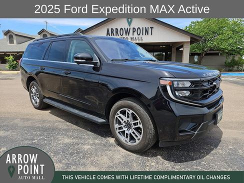 Used 2025 Ford Expedition Max Active AWD/4WD image 1