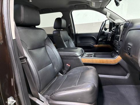 Used 2019 Chevrolet Silverado 3500 LTZ w/ Duramax Plus Package image 51