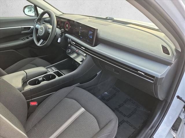 Used 2025 Hyundai Sonata SEL FWD image 20