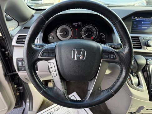 Used 2014 Honda Odyssey EX-L image 16