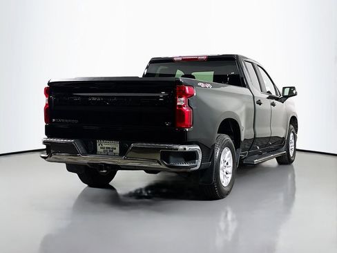 Used 2020 Chevrolet Silverado 1500 LT AWD/4WD image 7