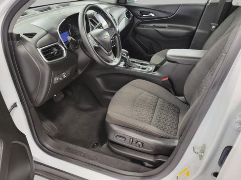 Used 2023 Chevrolet Equinox LT AWD/4WD image 9