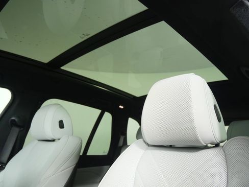 Certified 2023 BMW X5 sDrive40i w/ Premium Package image 11