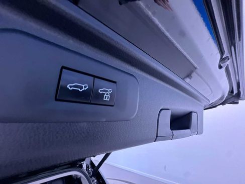 Used 2025 Toyota Grand Highlander AWD image 36