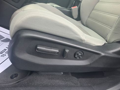 Certified 2017 Honda CR-V EX image 10