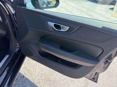 Used 2024 Volvo S60 B5 Core FWD image 8