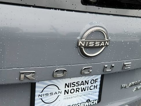 Used 2023 Nissan Rogue Platinum w/ Platinum Premium Package AWD/4WD image 30