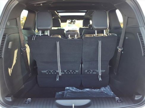 New 2026 Chrysler Pacifica Select image 20