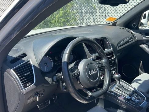 Used 2015 Audi SQ5 Prestige w/ Prestige Package AWD/4WD image 18