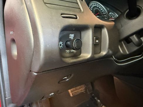 Used 2001 Chevrolet Monte Carlo SS FWD image 12