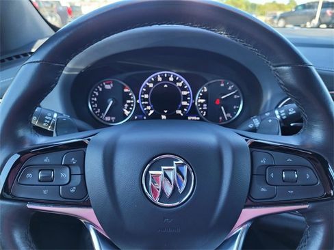 Used 2024 Buick Enclave Premium image 19