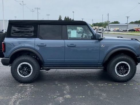 Certified 2024 Ford Bronco Outer Banks w/ Sasquatch Package image 2