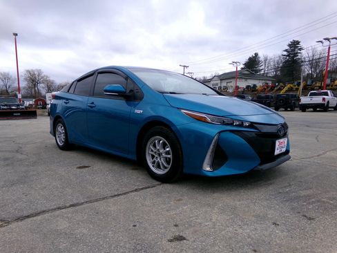 Used 2022 Toyota Prius Prime Limited image 7