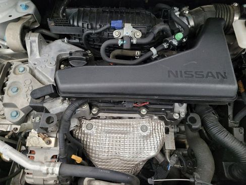 Used 2015 Nissan Rogue SV FWD image 30